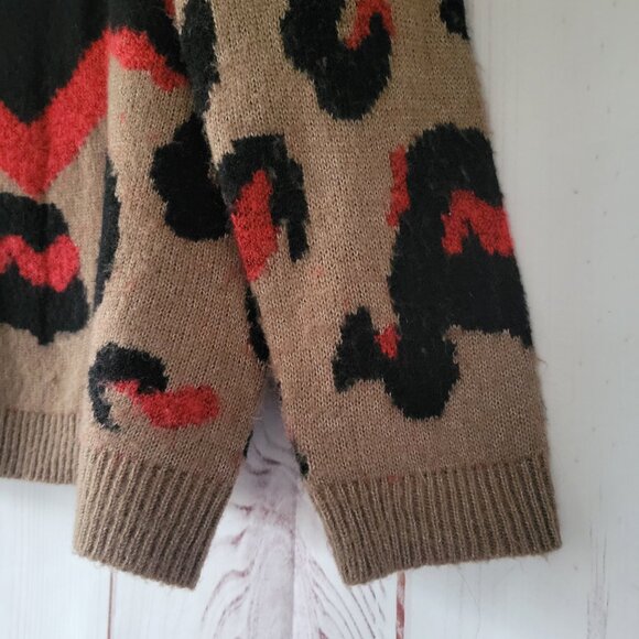 Maurices Chevron Leopard Print Cozy Pullover Crewneck Sweater, Women’s L, EUC - Picture 2 of 8